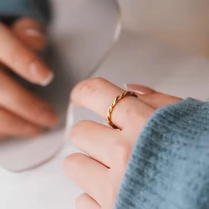 DAILY RING