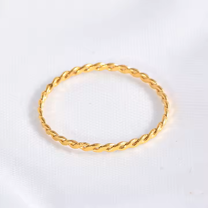 MINIMALIST RING