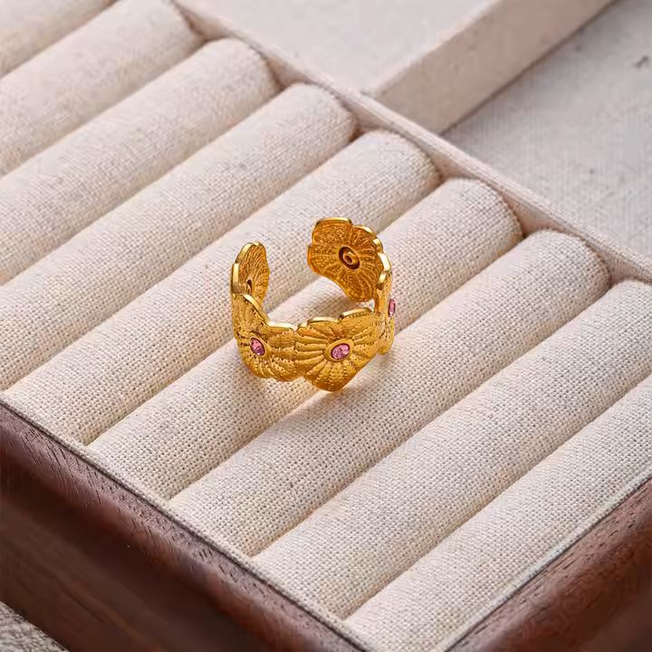 SOPHIA RING