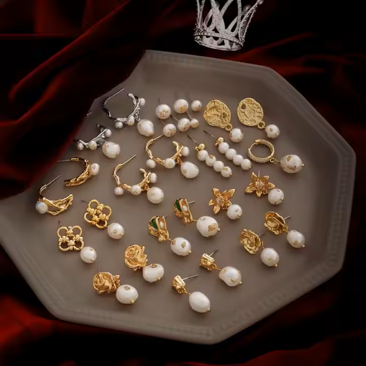 UNIQUE PEARL EARRINGS