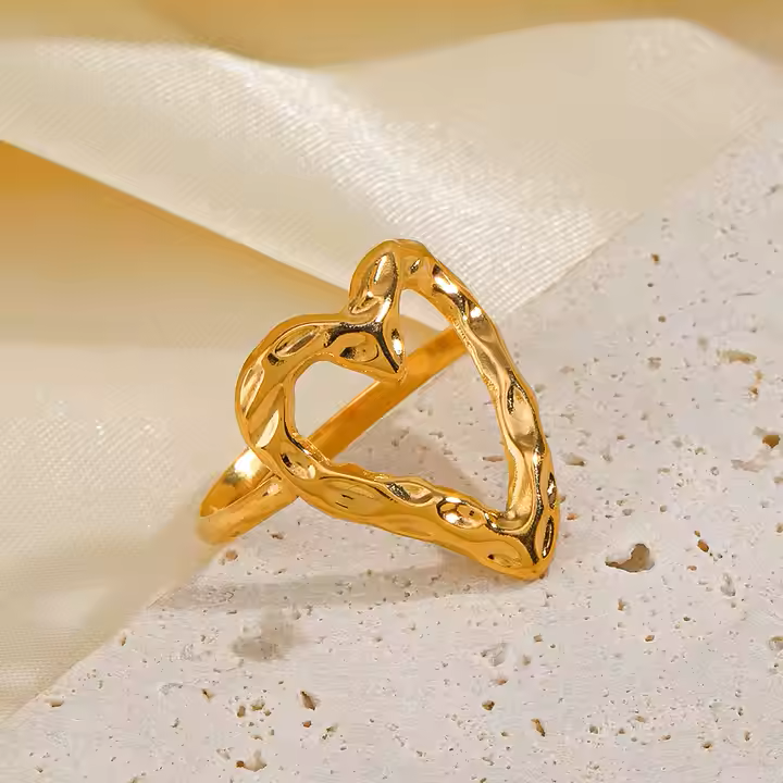 ELEGANT OPEN HEART SHAPE RING