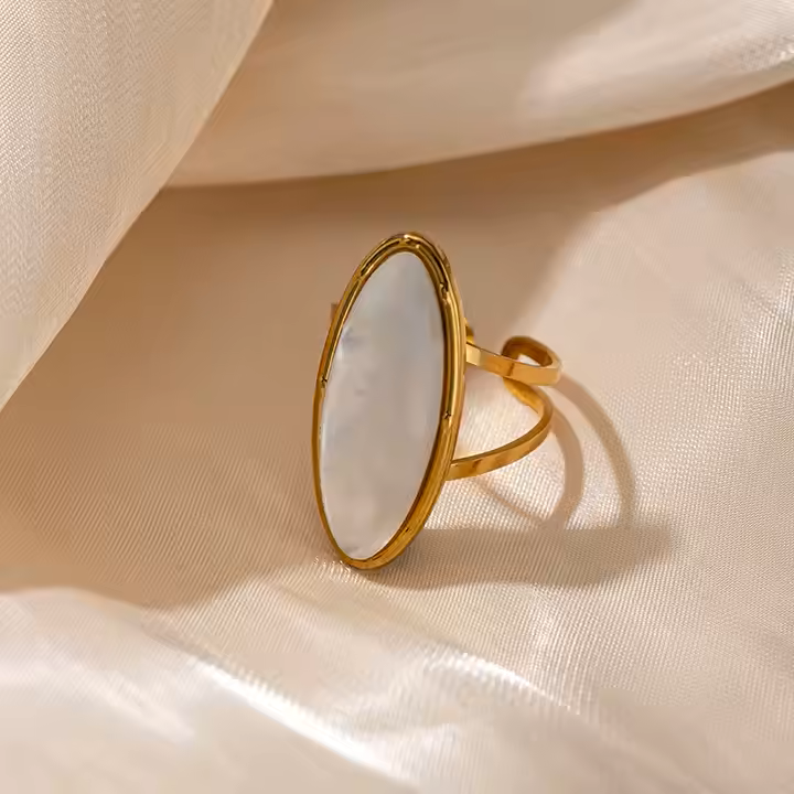 MOTHER OF PEARL RING