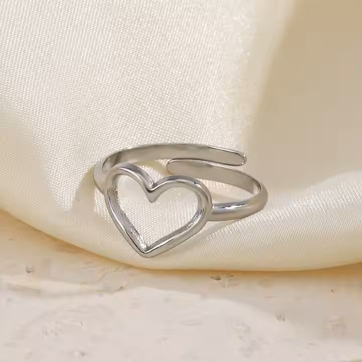 HEART SHAPE RING