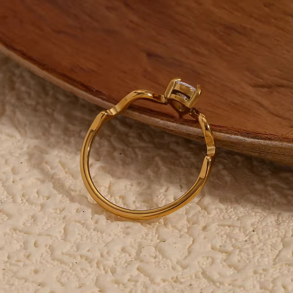 ENGAGEMENT RING