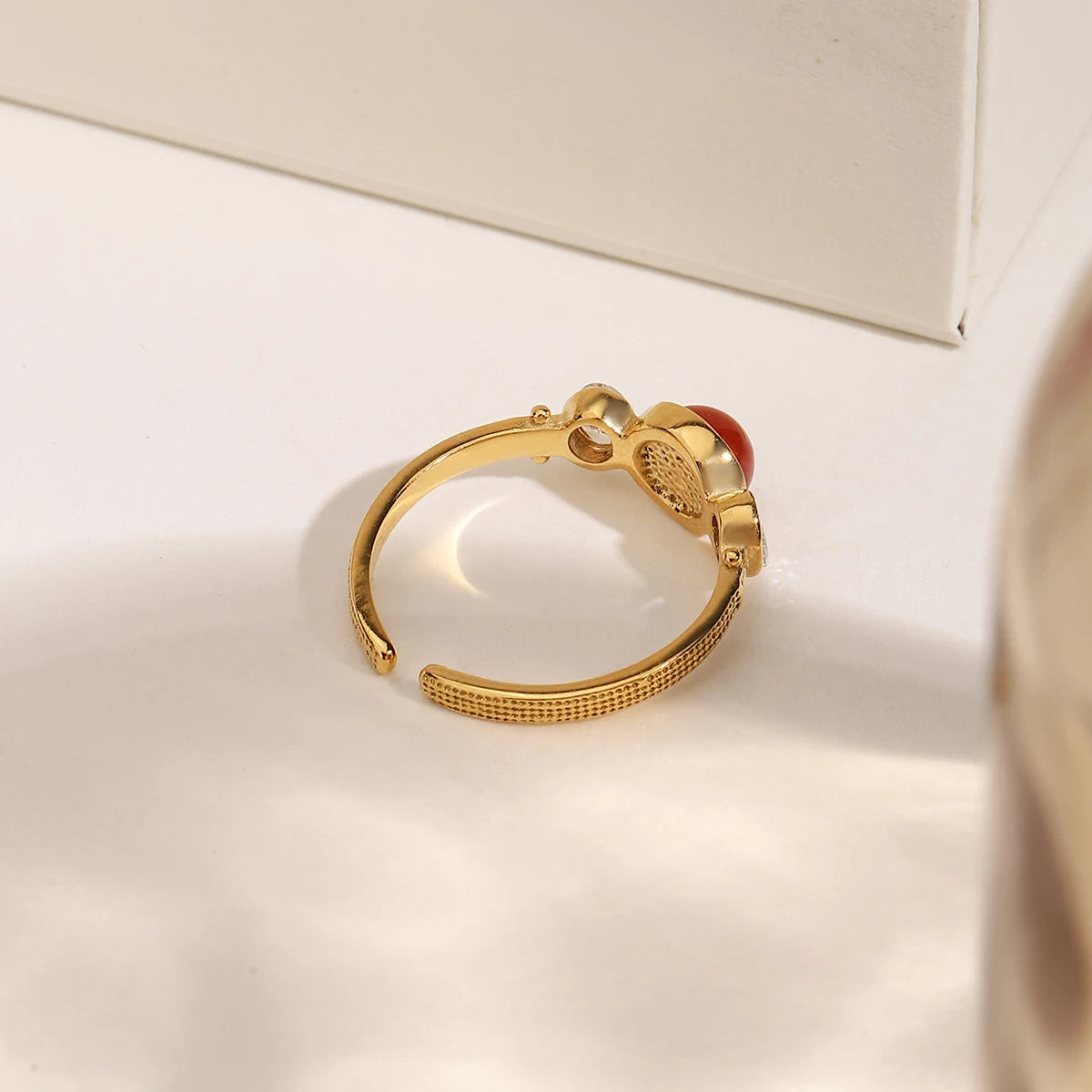 FASHION RETRO RING