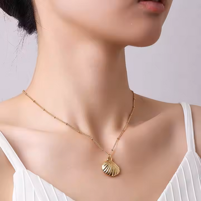 SHELL NECKLACE