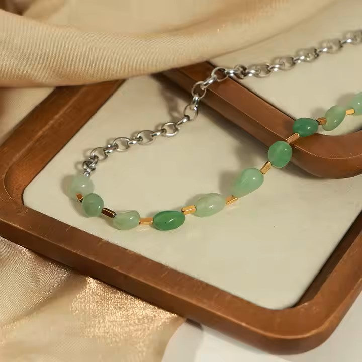 GREEN GEMSTONE NECKLACE