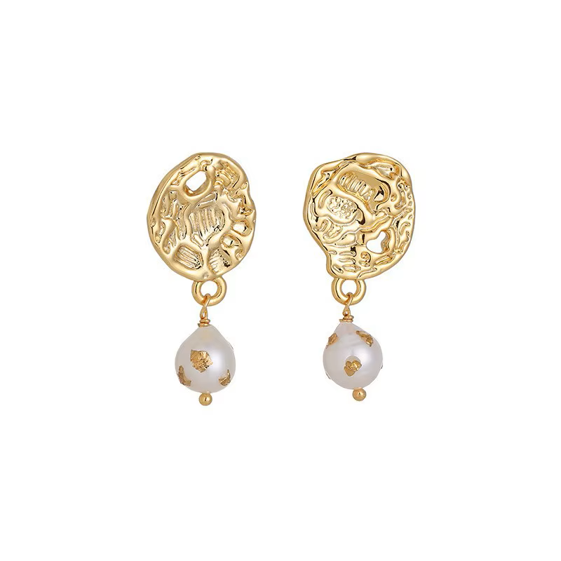 UNIQUE PEARL EARRINGS