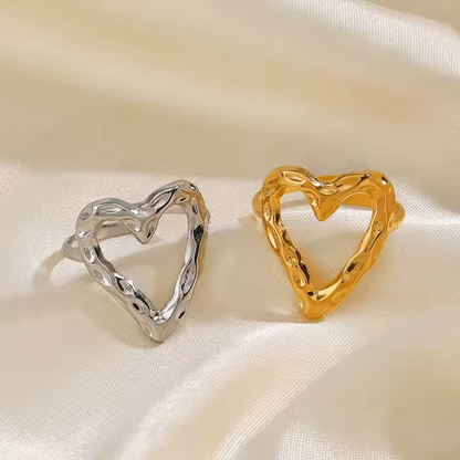 ELEGANT OPEN HEART SHAPE RING