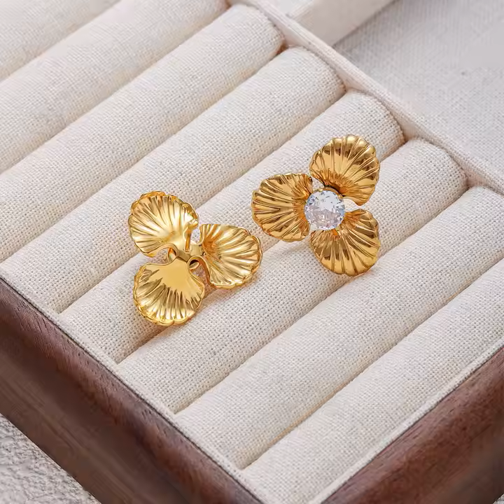 PEARL FLOWER EARRINGS