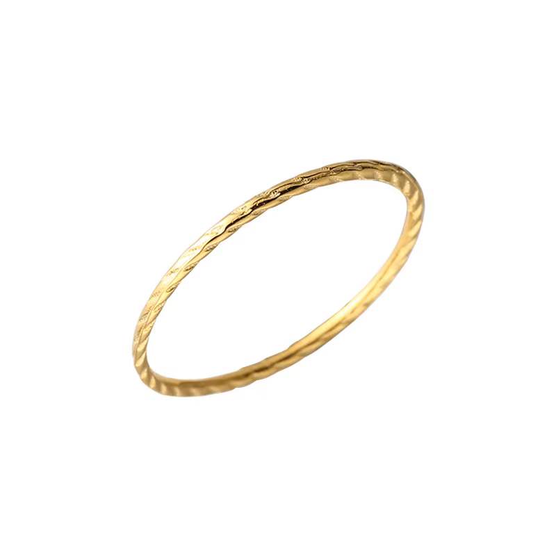 MINIMALIST RING