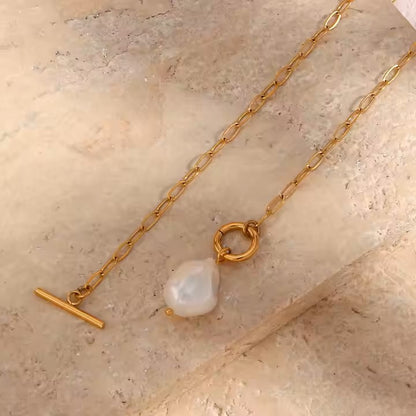 BAROQUE PEARL NECKLACE