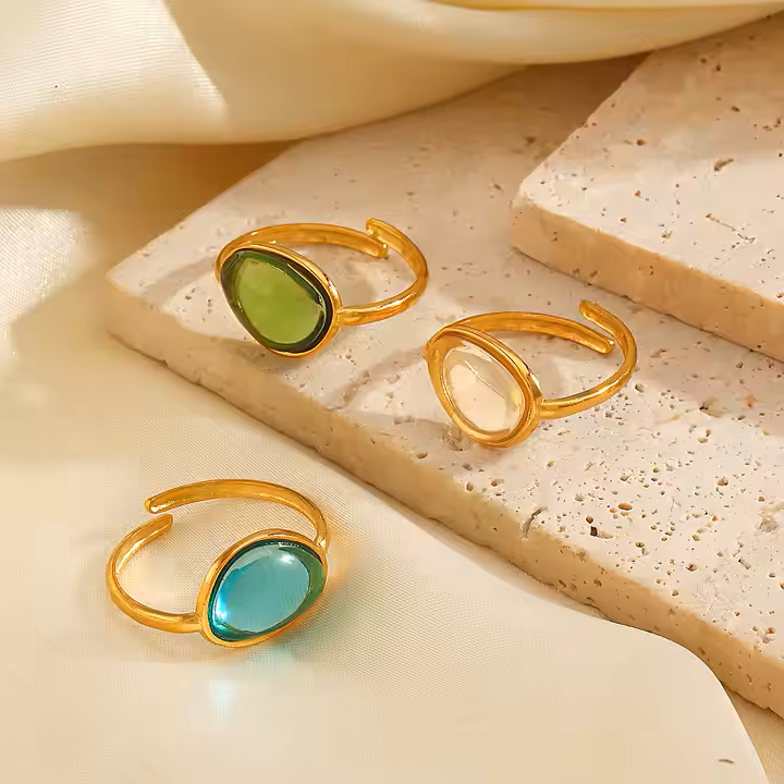 ELEGANT COLORFUL RING
