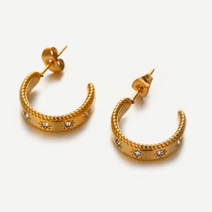 FASHIONABLE EARRINGS