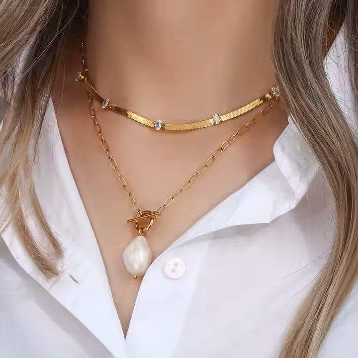BAROQUE PEARL NECKLACE