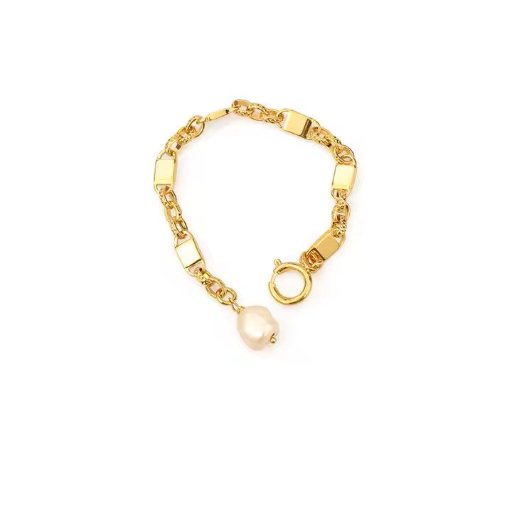 GOLD AND PEARL BRACELET