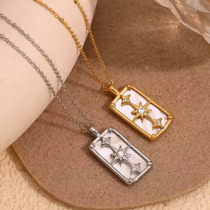 STAR NECKLACE