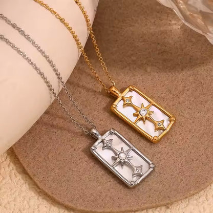 STAR NECKLACE