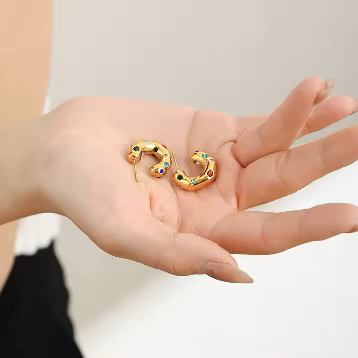 CHARMING EARRINGS