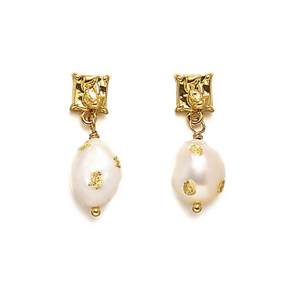 UNIQUE PEARL EARRINGS