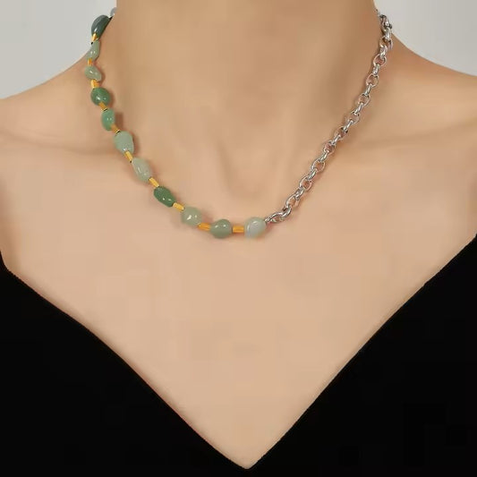 GREEN GEMSTONE NECKLACE