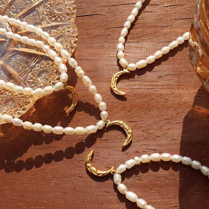 FRESH WATER PEARL NECKLACE