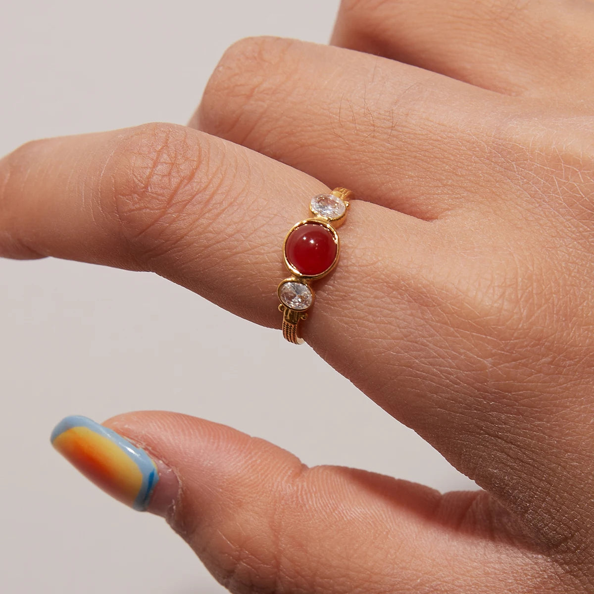 FASHION RETRO RING