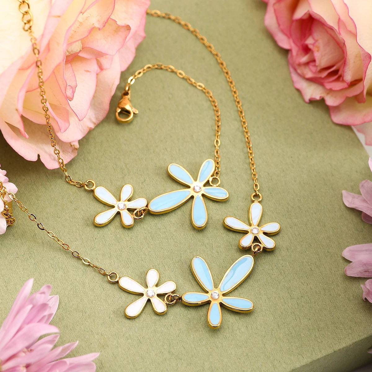 BLUE FLOWER NECKLACE & BRACELET
