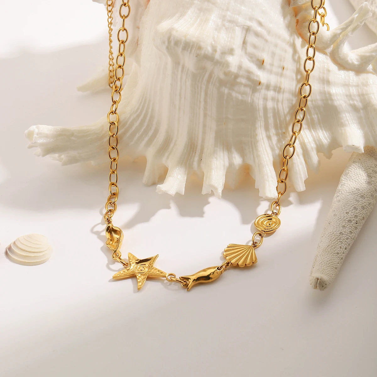 STARFISH NECKLACE