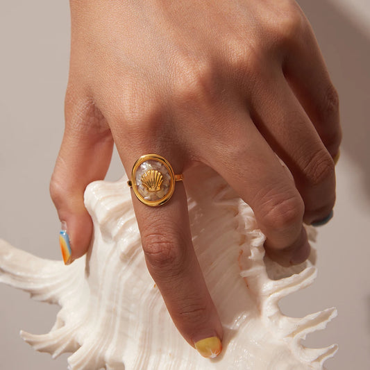 HOLIDAY SHELL RING
