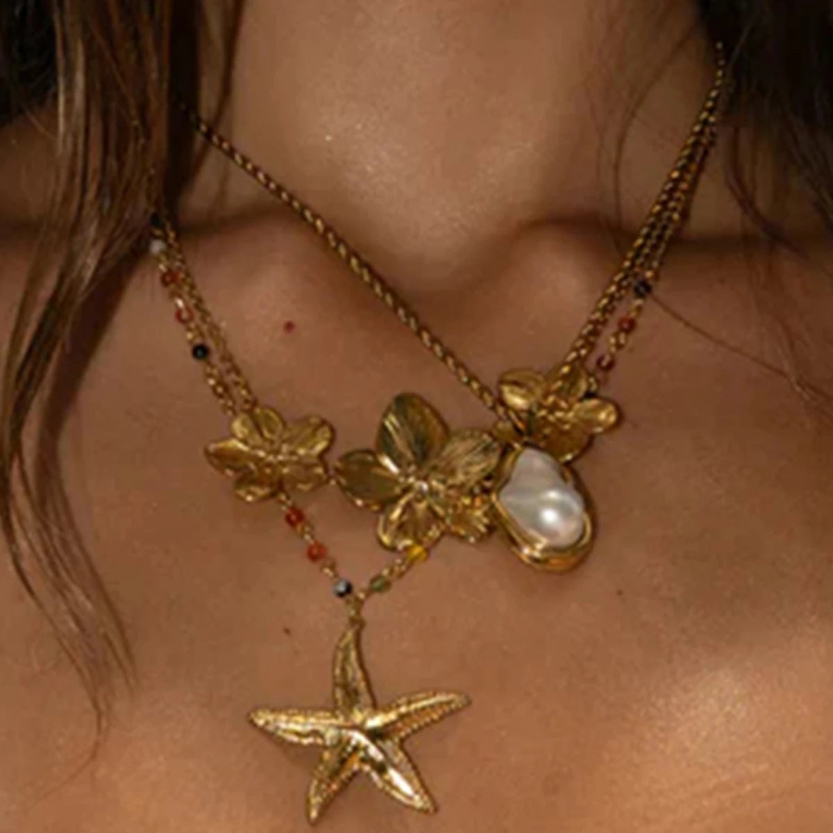 STARFISH PENDANT NECKLACE