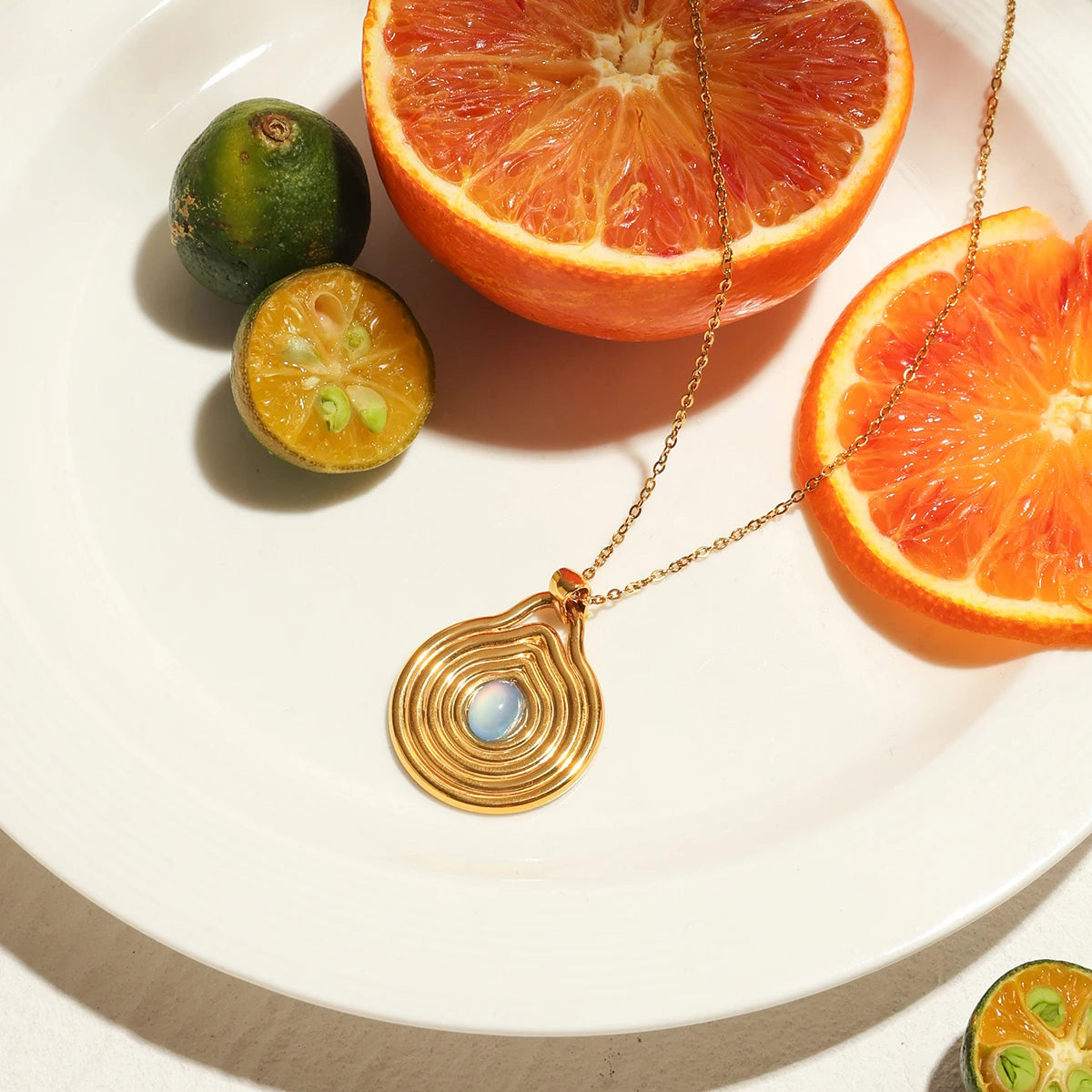 GEOMETRIC NECKLACE