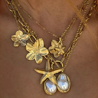 STARFISH PENDANT NECKLACE