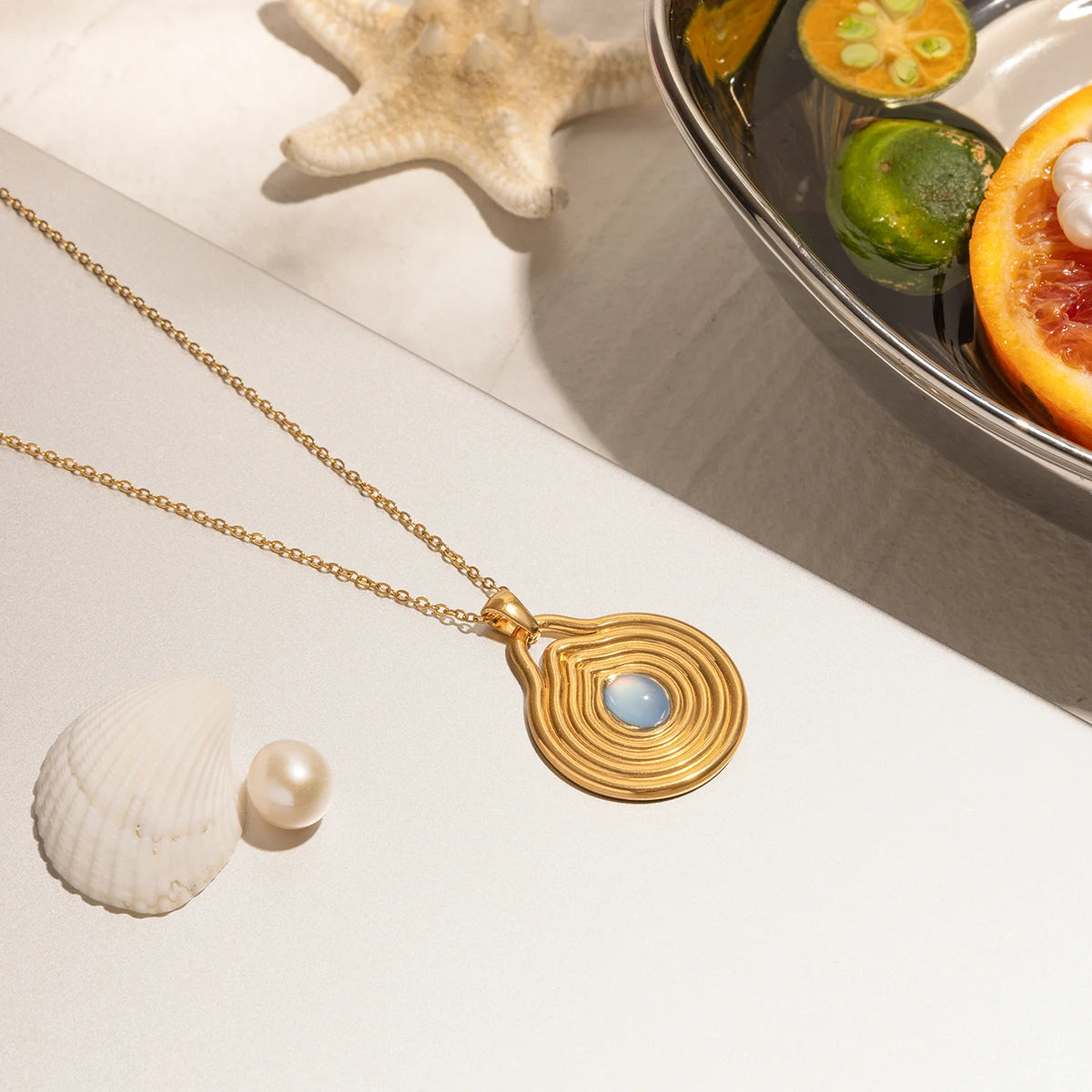 GEOMETRIC NECKLACE