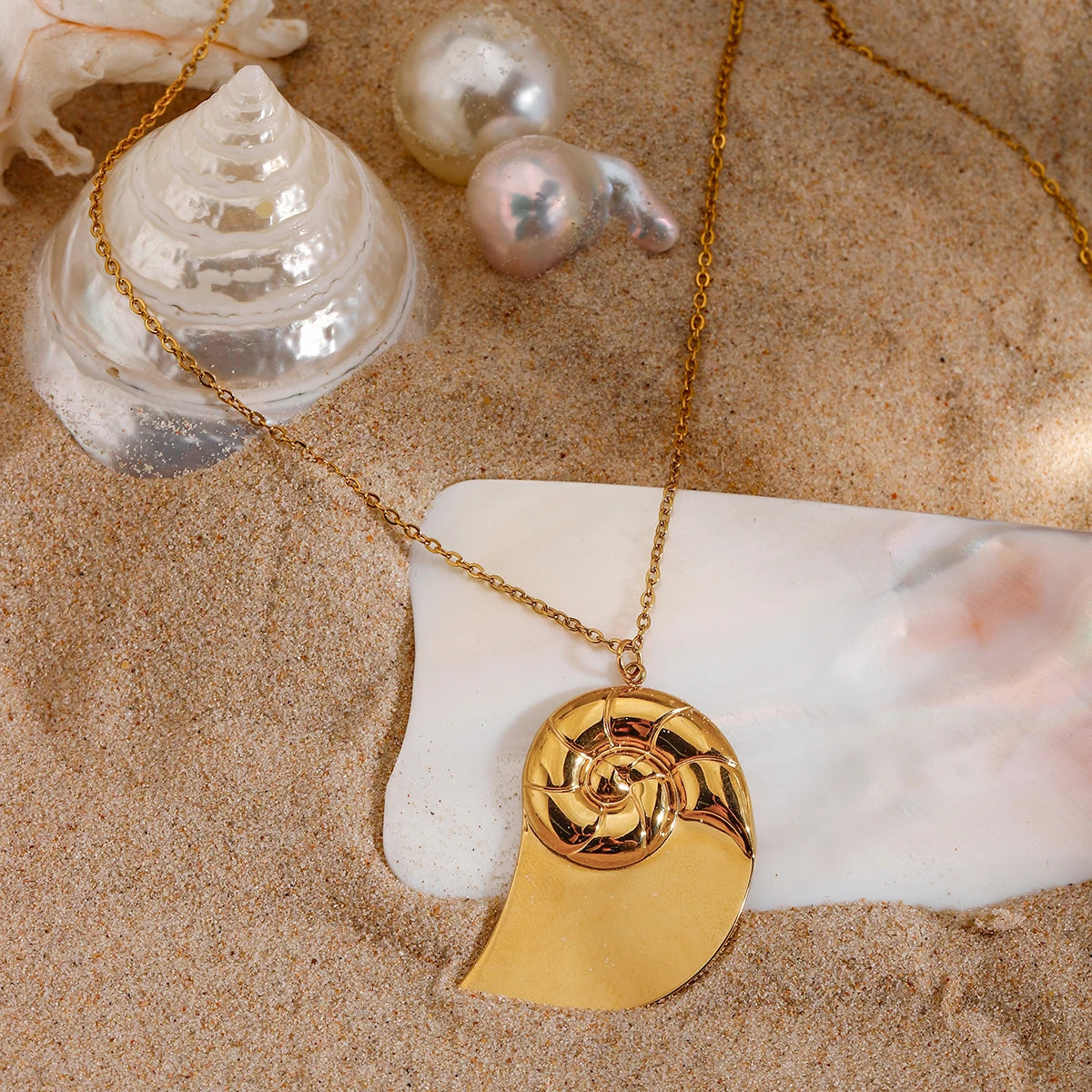 SPIRAL NECKLACE