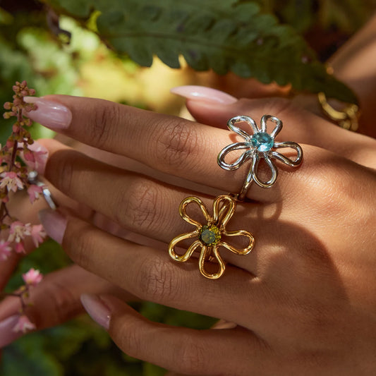 FLOWER LINE RING