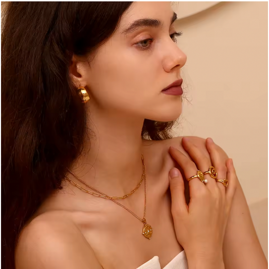 GOLDEN SOLAR NECKLACE
