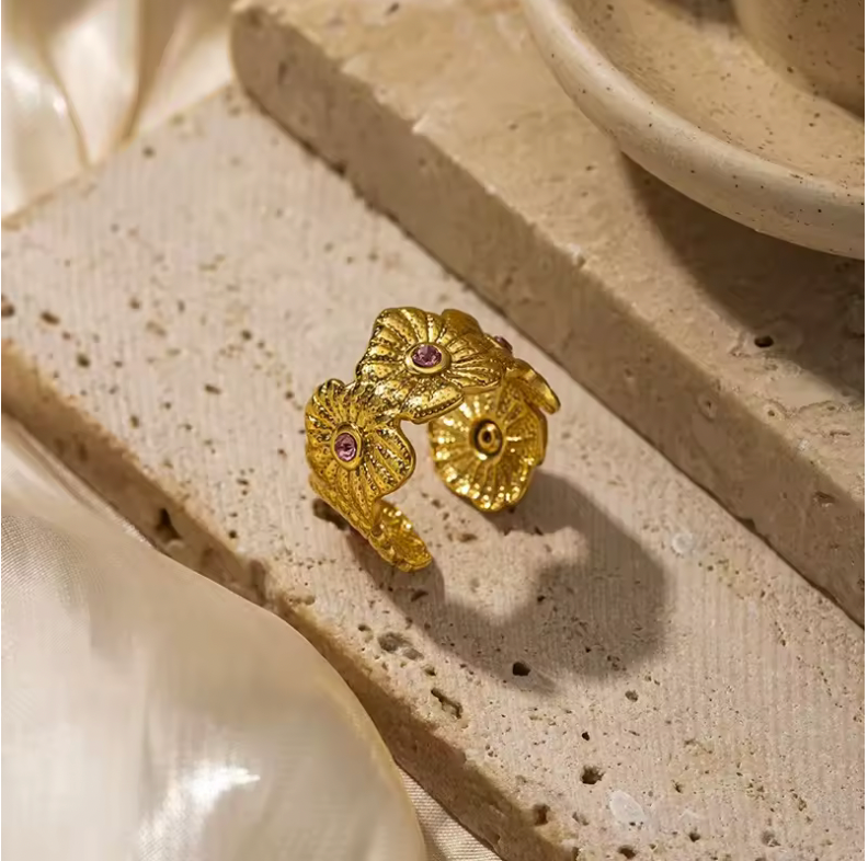 SOPHIA RING