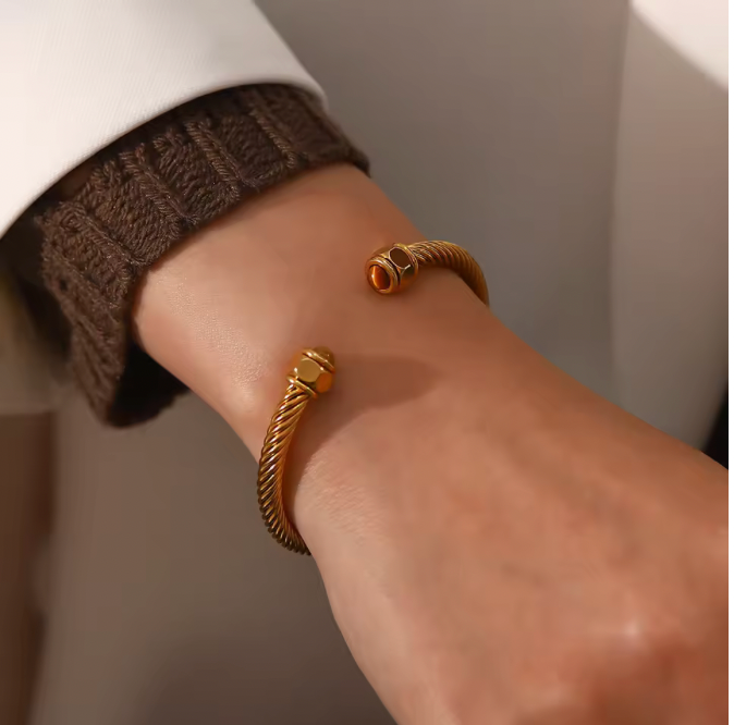 VINTAGE OPEN CUFF BRACELET
