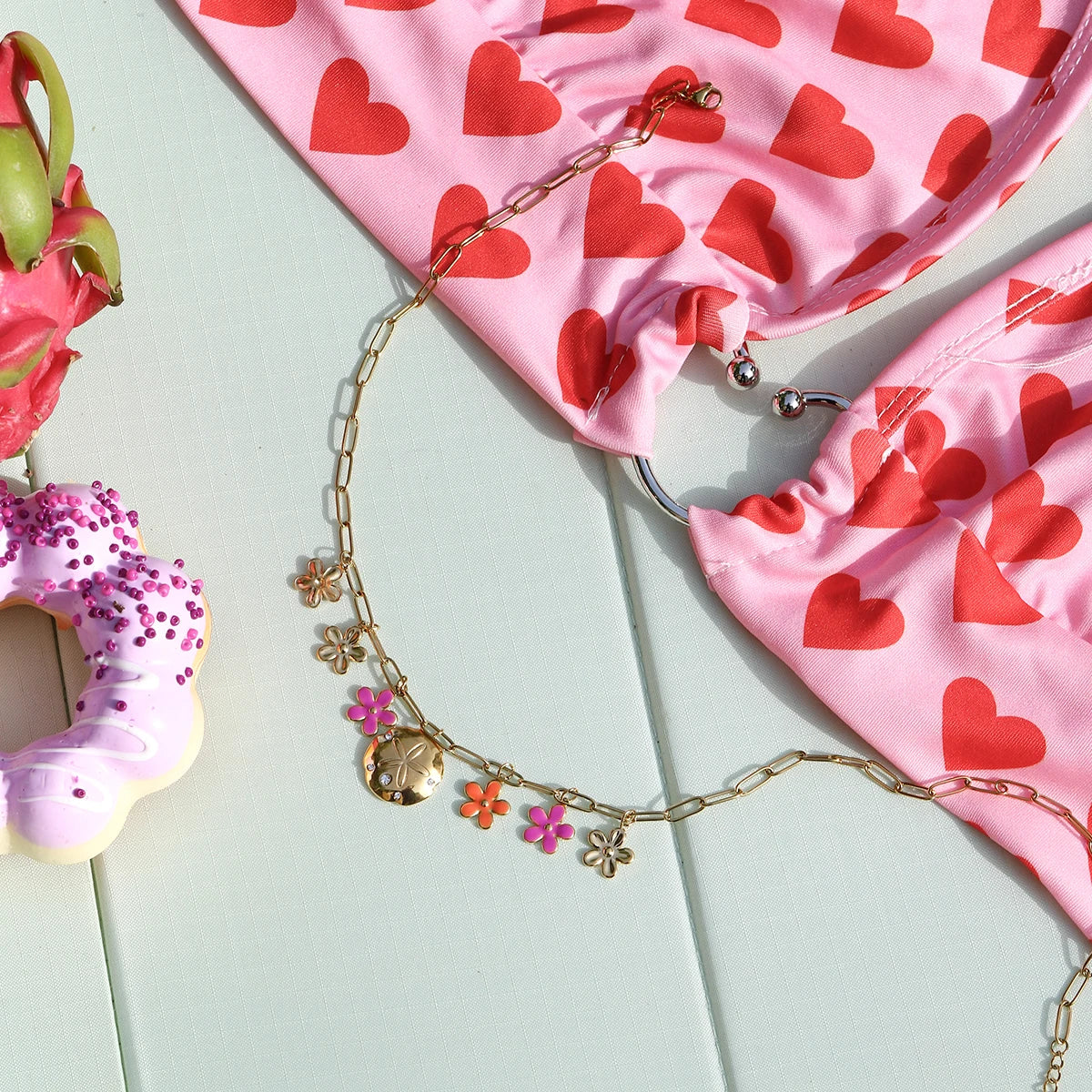 HOLIDAY FLOWER NECKLACE
