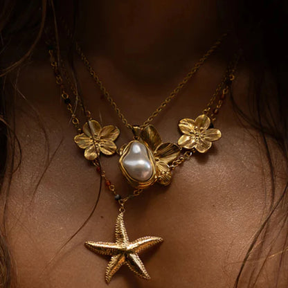 STARFISH PENDANT NECKLACE